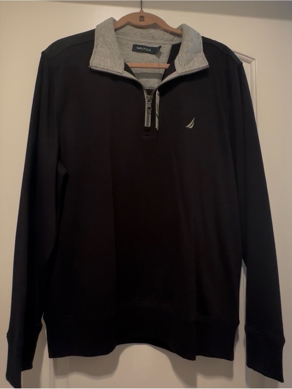 Nautica Men's Black Quarter-Zip Pullover with Gray Contrast Collar (Large)